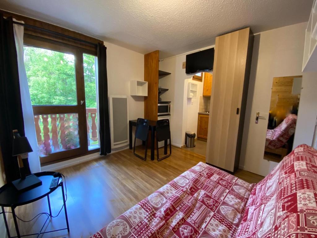 Appartement de 2 chambres avec jardin clos et wifi a Villeneuve