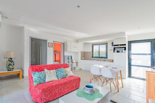 Appartement de 2 chambres avec piscine partagee jardin clos et wifi a Malaucene