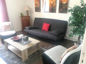 Appartement de 2 chambres avec piscine partagee terrasse amenagee et wifi a Biesheim