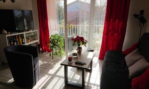 Appartement de 2 chambres avec piscine partagee terrasse amenagee et wifi a Dax