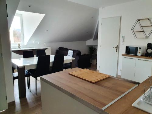 Appartement de 2 chambres avec vue sur le lac a Chateau Arnoux Saint Auban