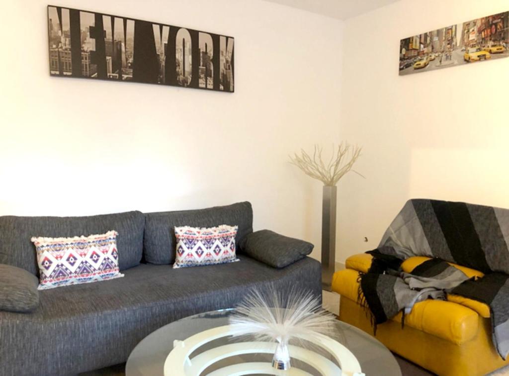 Appartement de 2 chambres avec wifi a Saint Raphael a 5 km de la plage 198 Boulevard Rémi Belleau, 83700 Saint-Raphaël