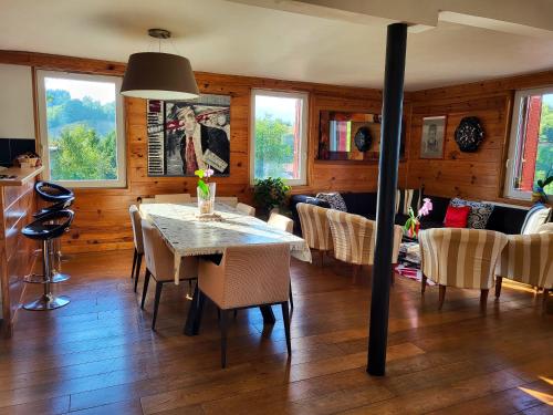 Appartement de 3 chambres avec jardin clos et wifi a Mont Saxonnex