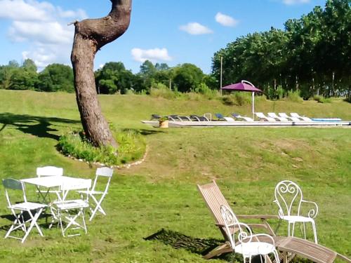 Appartement de 3 chambres avec piscine partagee jardin amenage et wifi a Orthevielle