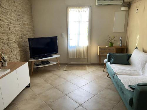 Appartement de 3 chambres avec terrasse a Saint Florent a 2 km de la plage