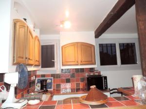 Appartement de 3 chambres avec vue sur la mer jardin clos et wifi a Saint Raphael a 1 km de la plage