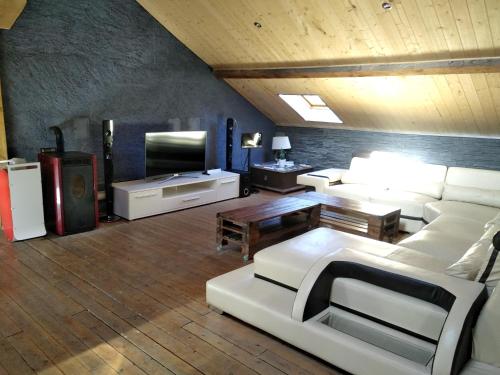 Appartement de 4 chambres avec vue sur la ville et wifi a Gerardmer a 1 km des pistes
