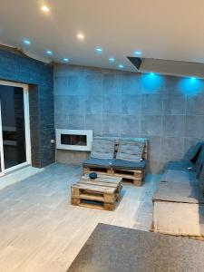 Appartement de 5 chambres avec jacuzzi terrasse et wifi a Fenay
