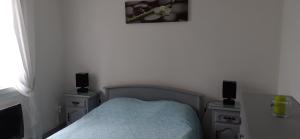 appartement de 50m de dessous de villa confortable et bien équipé terrasse de 40 bien équipé barbecue et planchas parasol wifi gratuit parking gratuit