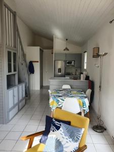 Appartement de 55m2 refait à neuf proche mer