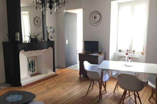 APPARTEMENT DE CARACTÈRE AVEC TERRASSE.
