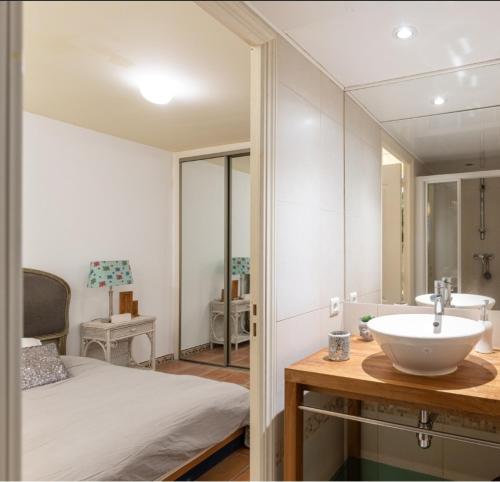 Appartement de charme 2-3 pièces Croix des Gardes Croisette Plages