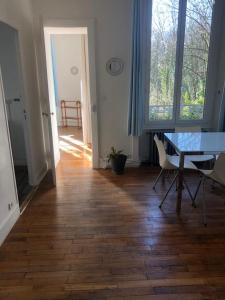 Appartement de charme avec parking et terrasse