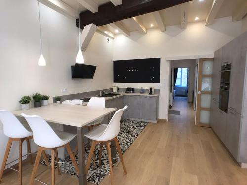 Appartement de charme classé 4 étoiles coeur historique de Dinan