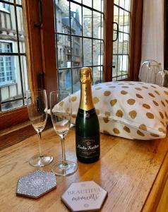 Appartement de charme classé 4 étoiles coeur historique de Dinan
