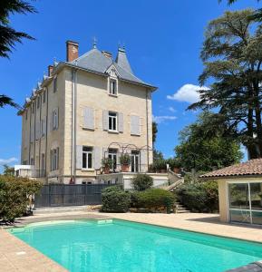 Appartement Appartement de charme dans château du XIXème 365 Chemin des Landes 69210 Lentilly Rhône-Alpes