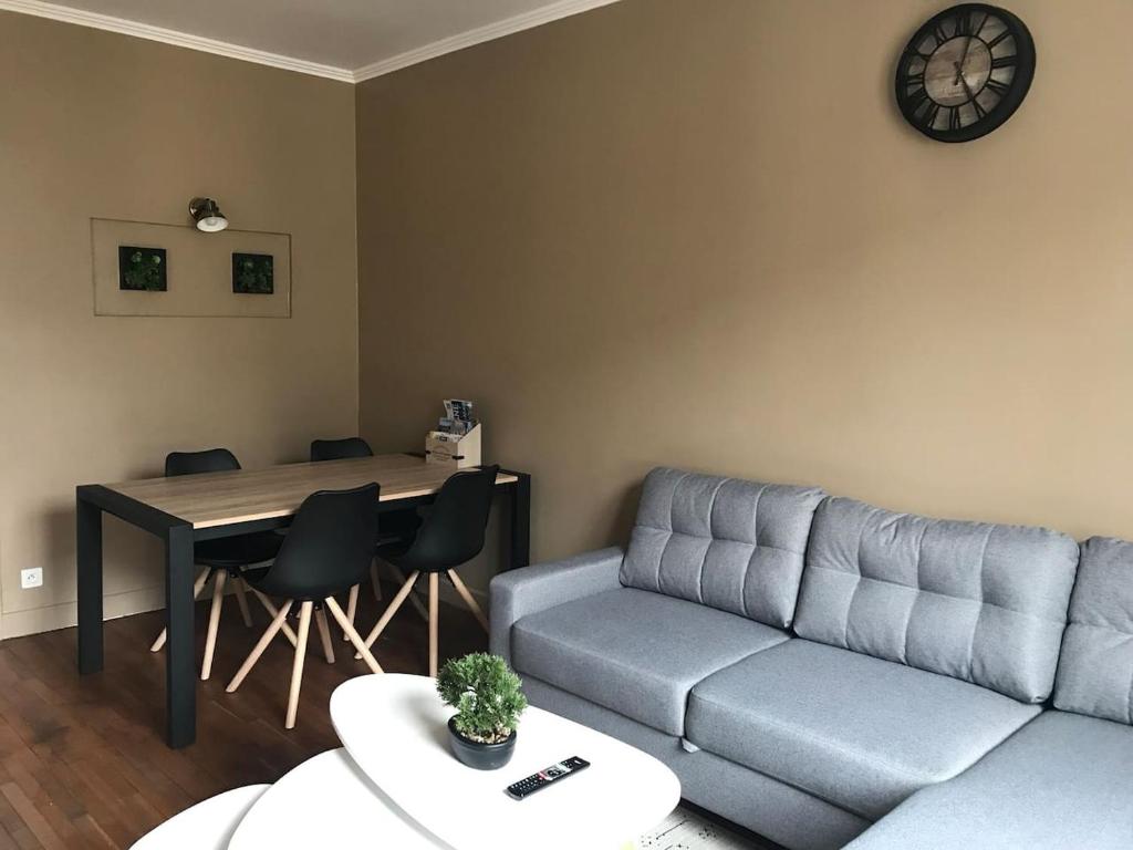 appartement de charme en plein coeur du centre ville de Compiègne 4 bis place de l'hôtel de ville bâtiment C, 2 ème étage ,appt 4, 60200 Compiègne