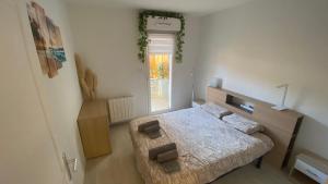 Appartement de charme, piscine, proche des plages