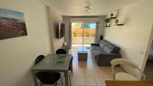 Appartement de charme, piscine, proche des plages