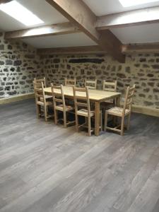 appartement de l'église et du château 2 à 15 personnes