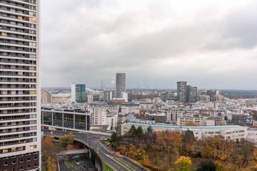 Appartement de luxe avec vue sur la tour Eiffel