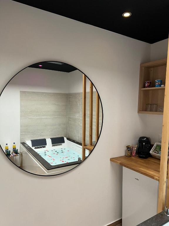 Appartement de luxe baignoire balnéothérapie à 10 min du centre ville d'Avignon 85 Avenue Saint-Ruf, 84000 Avignon