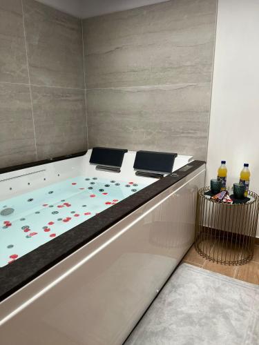 Appartement de luxe baignoire balnéothérapie à 10 min du centre ville d'Avignon