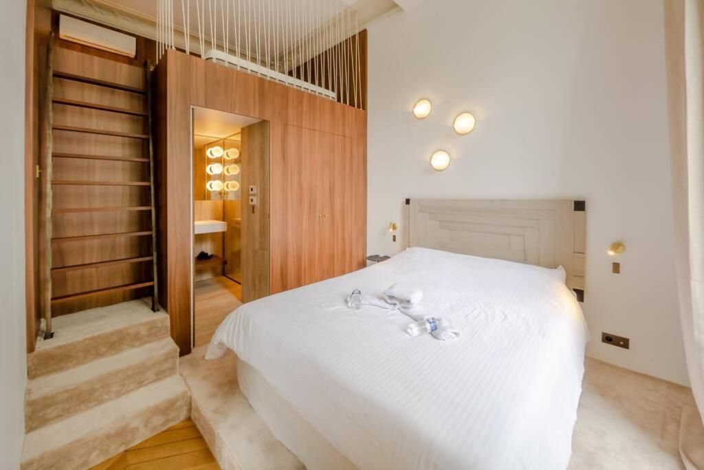 Appartement de standing 2 - tour Eiffel/Invalides 21 Avenue de Tourville, 75007 Paris