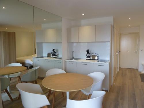 Appartement de standing à 5 min de la mer N 7208