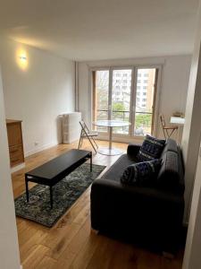 Appartement de standing calme - Paris - Métro 9