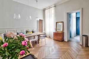 Appartement de standing sur l'île Saint-Louis by Weekome