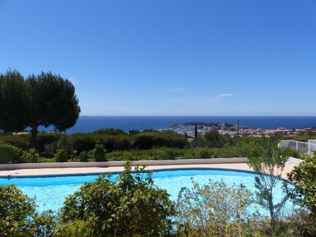 Appartement Appartement de type T2 au calme vue mer Avenue de l'Île Rousse 83150 Bandol