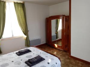 Appartement de ville avec cour privée