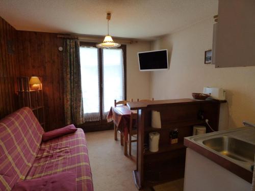 Appartement Demi-Quartier, 1 pièce, 4 personnes - FR-1-597-167