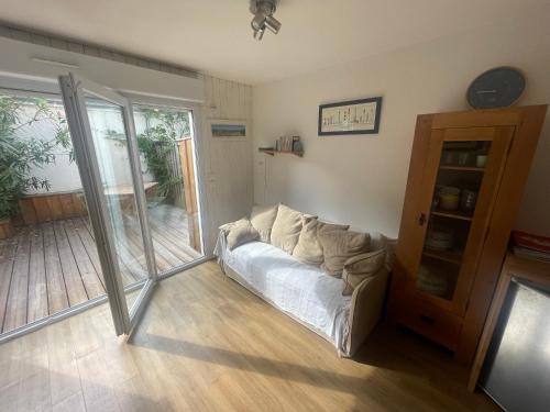 Appartement Deux chambres dans residence avec Piscine ref 46