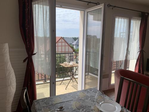 Appartement Dives-sur-Mer, 2 pièces, 4 personnes - FR-1-487-236