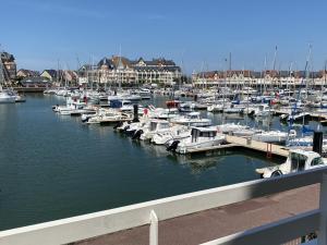 Appartement Dives-sur-Mer, 4 pièces, 6 personnes - FR-1-487-196