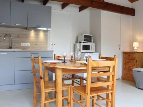 Appartement Dolus-d'Oléron, 2 pièces, 4 personnes - FR-1-246A-1