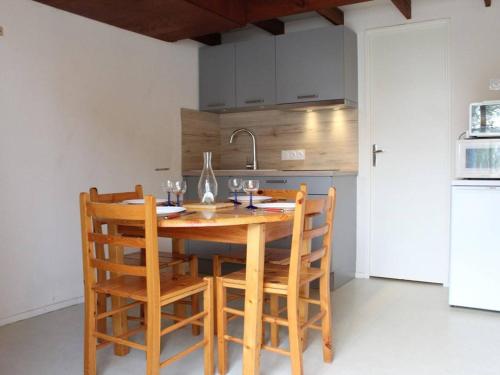 Appartement Dolus-d'Oléron, 2 pièces, 4 personnes - FR-1-246A-1
