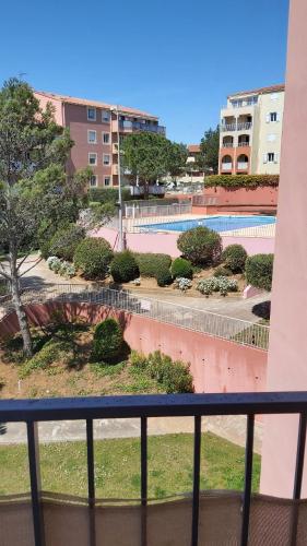 Appartement double terrasse et piscine