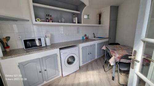 Appartement douillet avec piscine