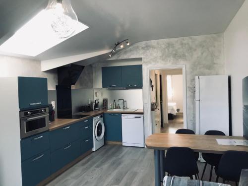 Appartement du golf, piscine, forêt et plage.
