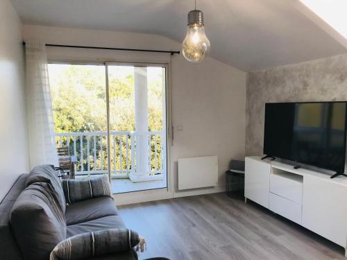 Appartement du golf, piscine, forêt et plage.