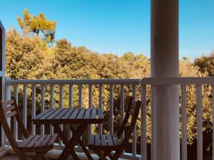Appartement du golf, piscine, forêt et plage.