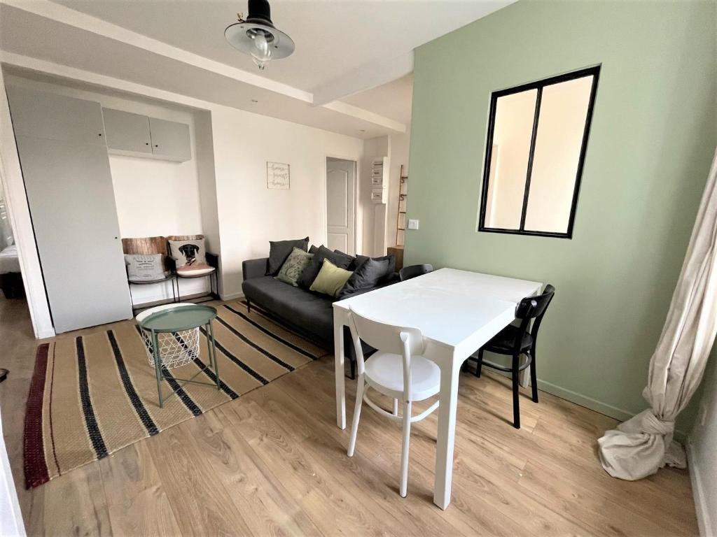 Appartement Duplex 3 chambres 6 couchages 35 Rue de Clairmarais, 51100 Reims