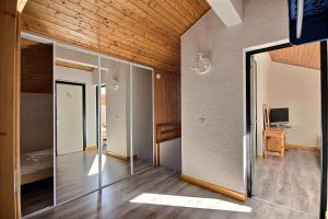 APPARTEMENT DUPLEX SPACIEUX - SAINT JEAN D'AULPS STATION - PIED DES PISTES - 9 Personnes - RELAIS D13