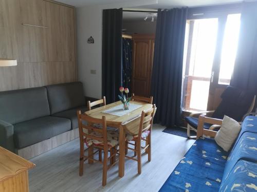 Appartement Edelweiss Chamrousse vue sur Recoin La Croix de Chamrousse Grenoble