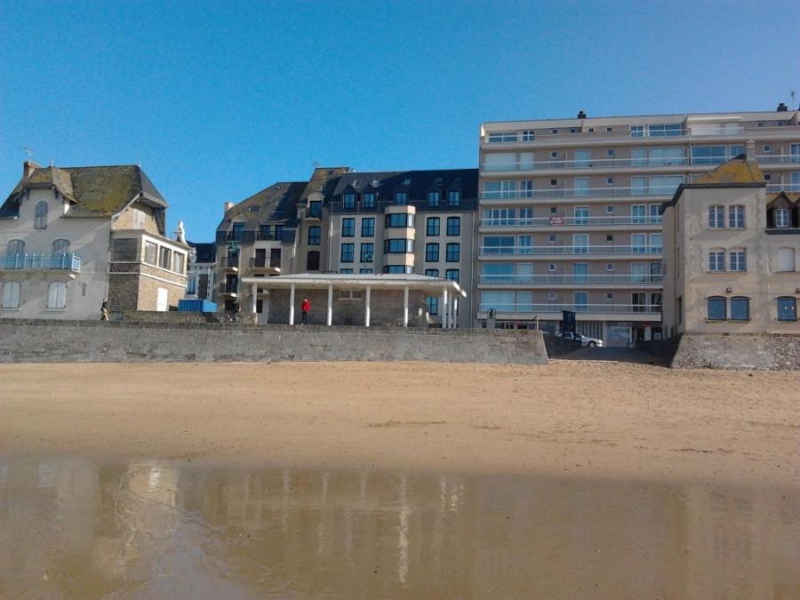 Appartement Appartement Emeraude 76 bis chaussée du Sillon 35400 Saint-Malo