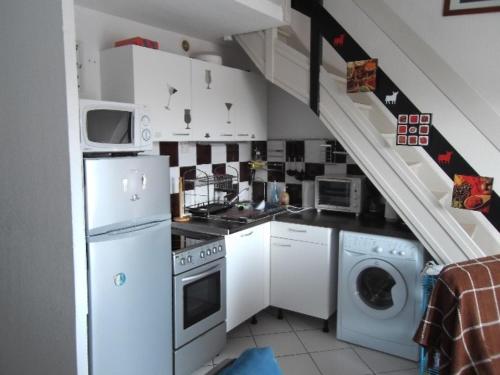 Appartement en duplex à 400 m de la plage dans résidence avec piscine commune 1 chambre 4 couchages WIFI LXOND47