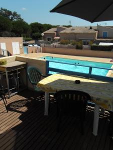 Appartement Appartement en duplex à 400 m de la plage dans résidence avec piscine commune 1 chambre 4 couchages WIFI LXOND47 AVENUE DU BOSQUET 34420 Portiragnes Languedoc-Roussillon